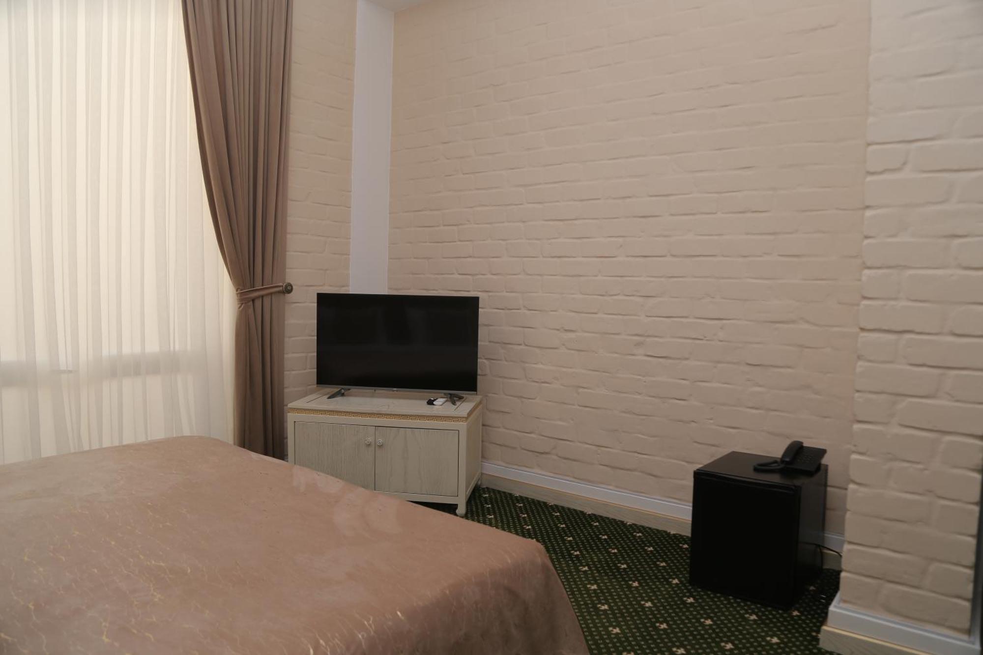 Bek Plus Hotel Takchilik Exterior foto